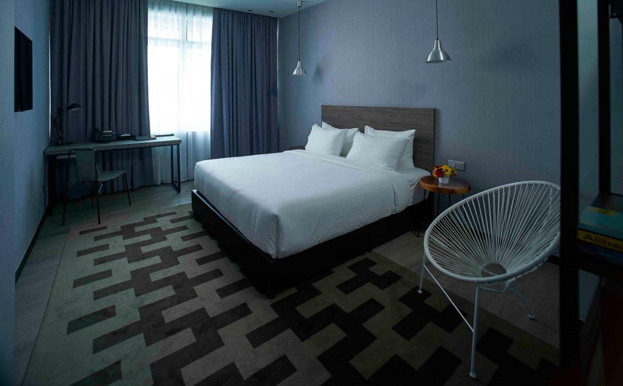 Urban H Hotel George Town Extérieur photo